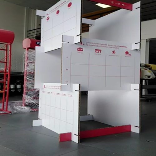Panel triple